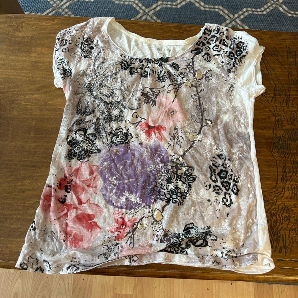 Relativity Multicolor Floral Short Sleeve Top